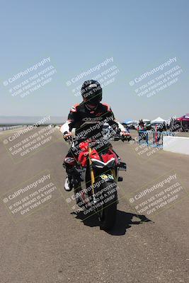 media/Jun-08-2025-TrackDaz (Sun) [[dc1ba13c79]]/Around the Pits/